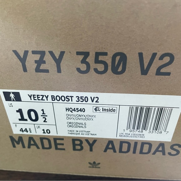 Yeezy 350 v20 size 10 1/2 new with box - Picture 4 of 4